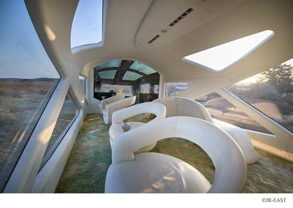 TRAIN SUITE SHIKI-SHIMA