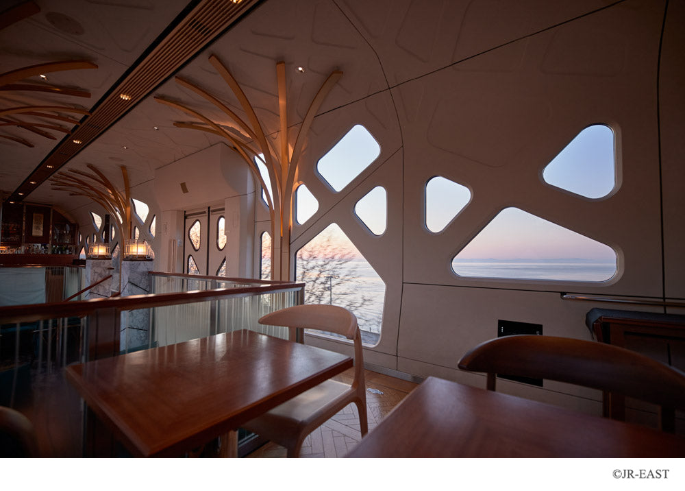 TRAIN SUITE SHIKI-SHIMA