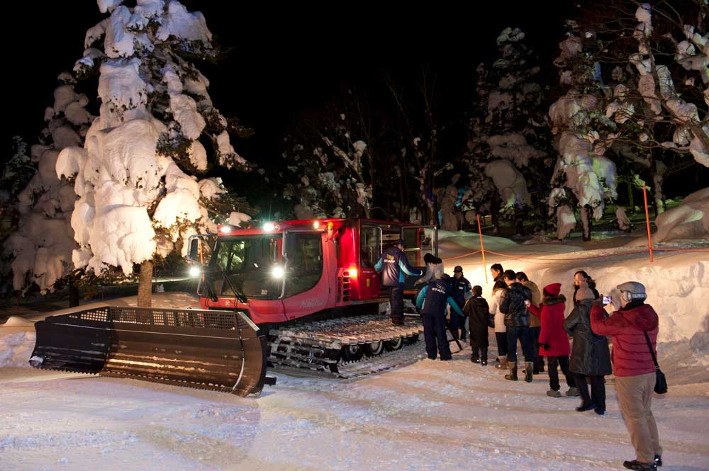 Zao Snow Monster Fantasy Tour with Nightcruiser Snowmobile
