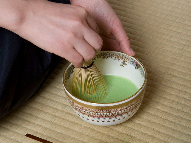 Tea Ceremony Experience & Nishiki Market Walking Tour