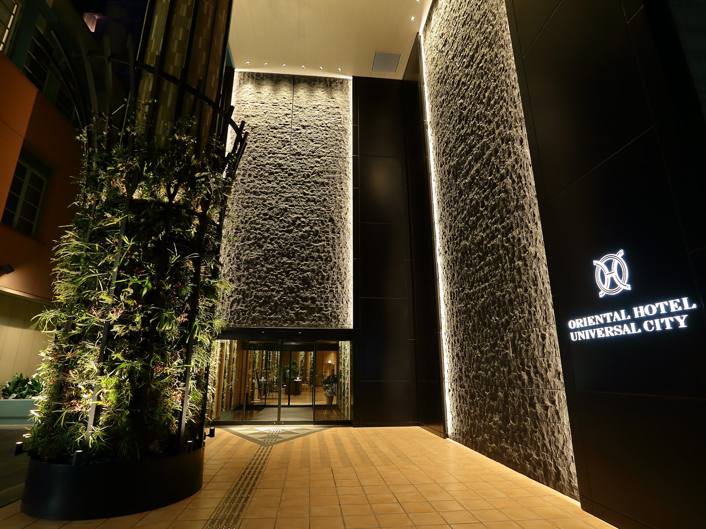 Oriental Hotel Universal City