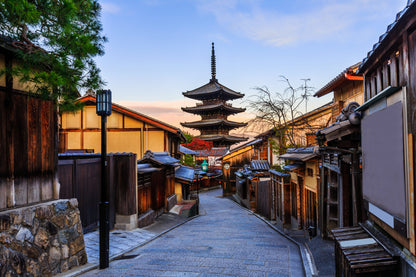 Hidden sakura and momiji in kansai